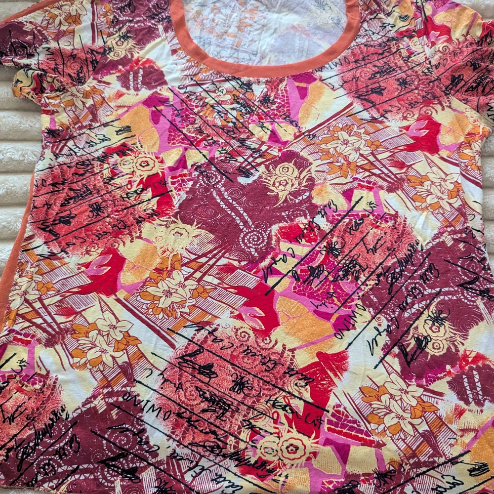 Colorful Graphic Print T-Shirt